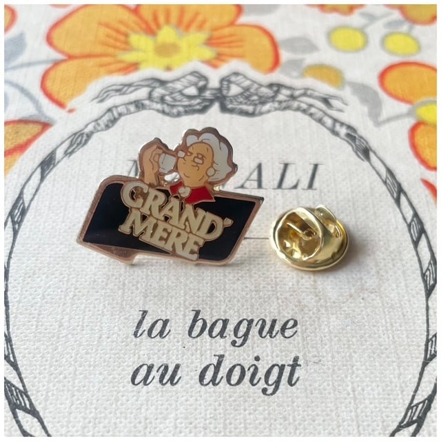 フランス ヴィンテージ ピンバッジ ピンズ grand mere コーヒー マダム