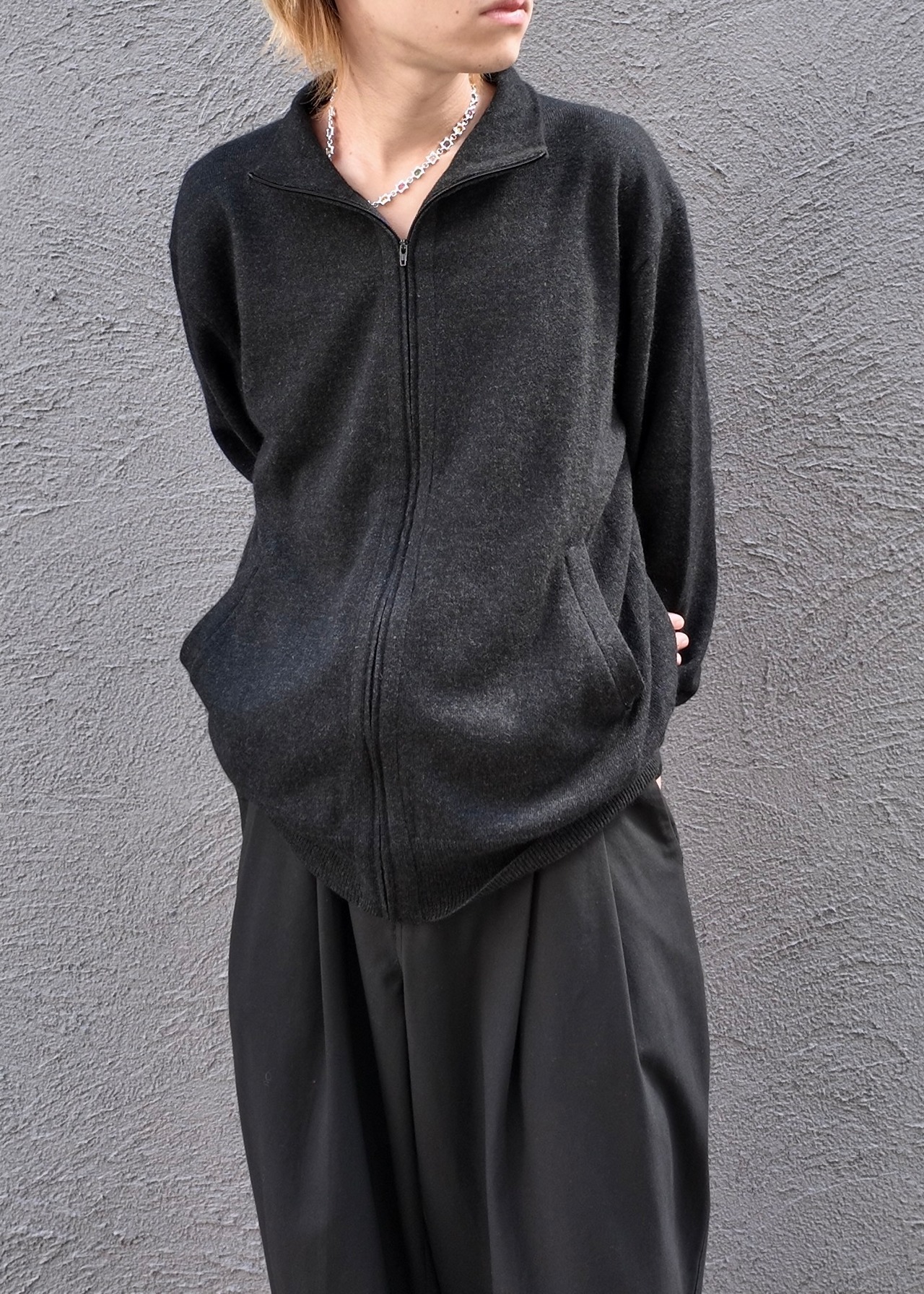 【ZUCCA】zip up mock neck knit
