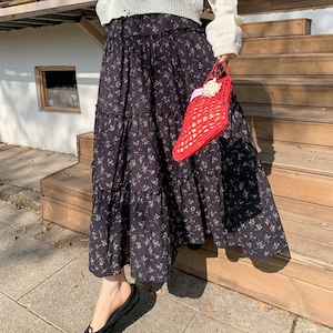 ditsy floral tiered long skirt　J00528