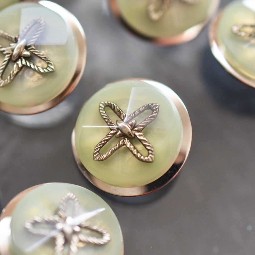 パステルグリーン・シルバークロス 20mm