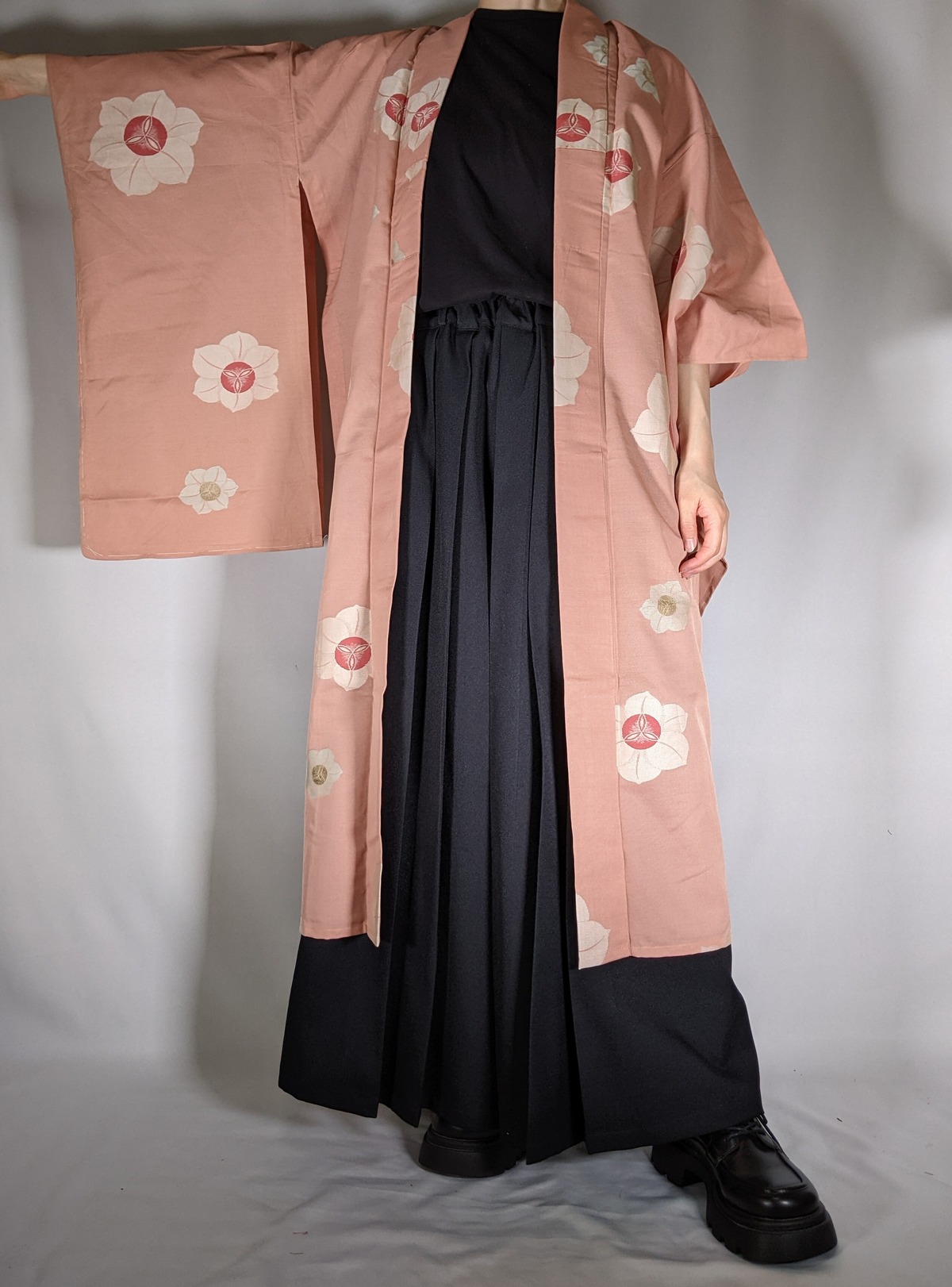 13946】 着物リメイク 夏物着物 透け感 薄ピンク 花模様 ロングコート 