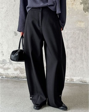 Curve Hem Button Pants