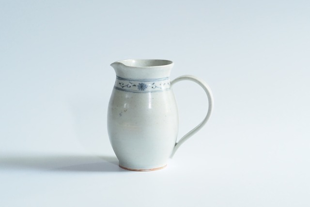 安南小花唐草紋ピッチャー　村山朋子