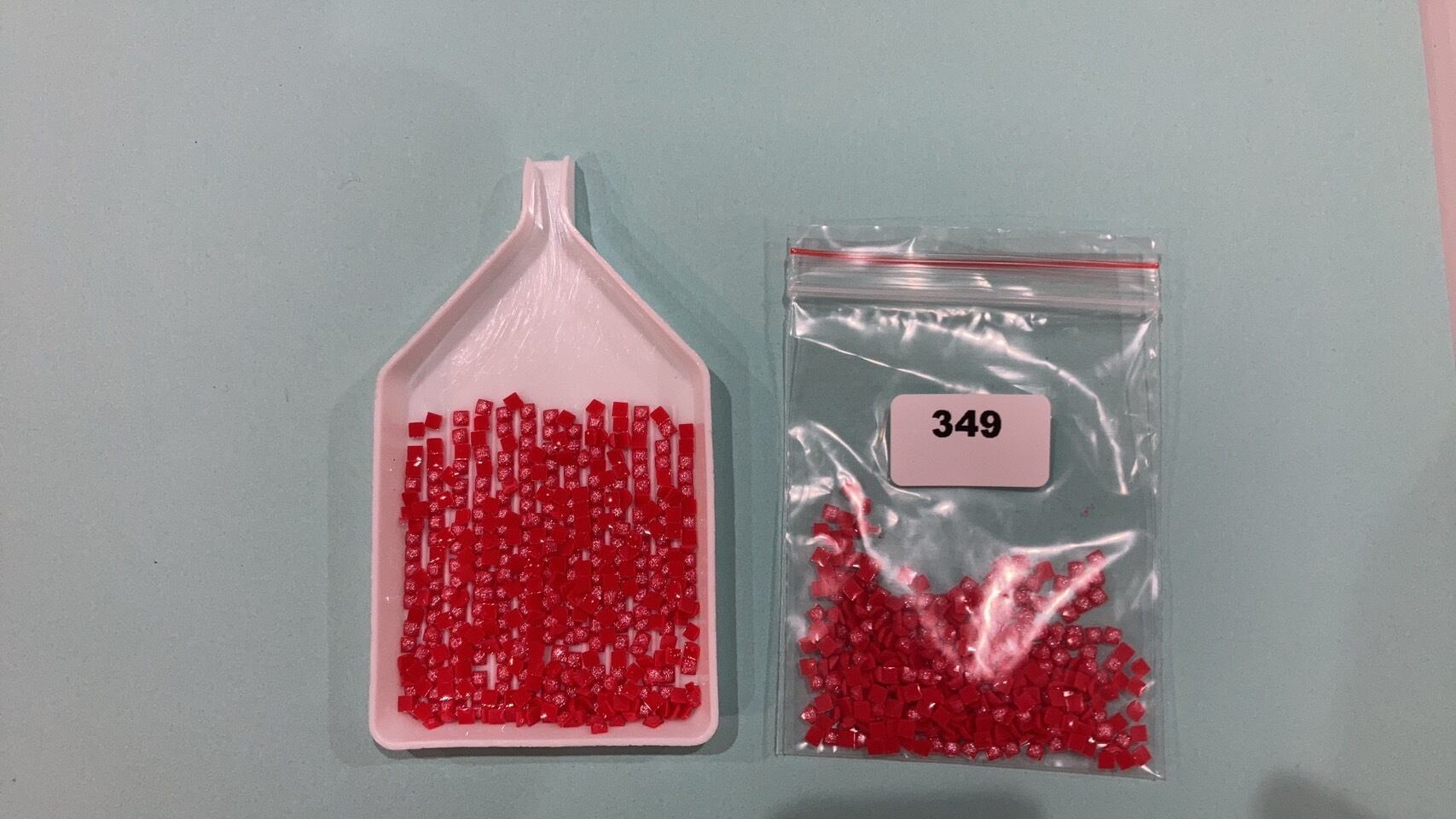 【349番】フェアリーダストビーズ⭐︎四角(square)ビーズ 5g入り