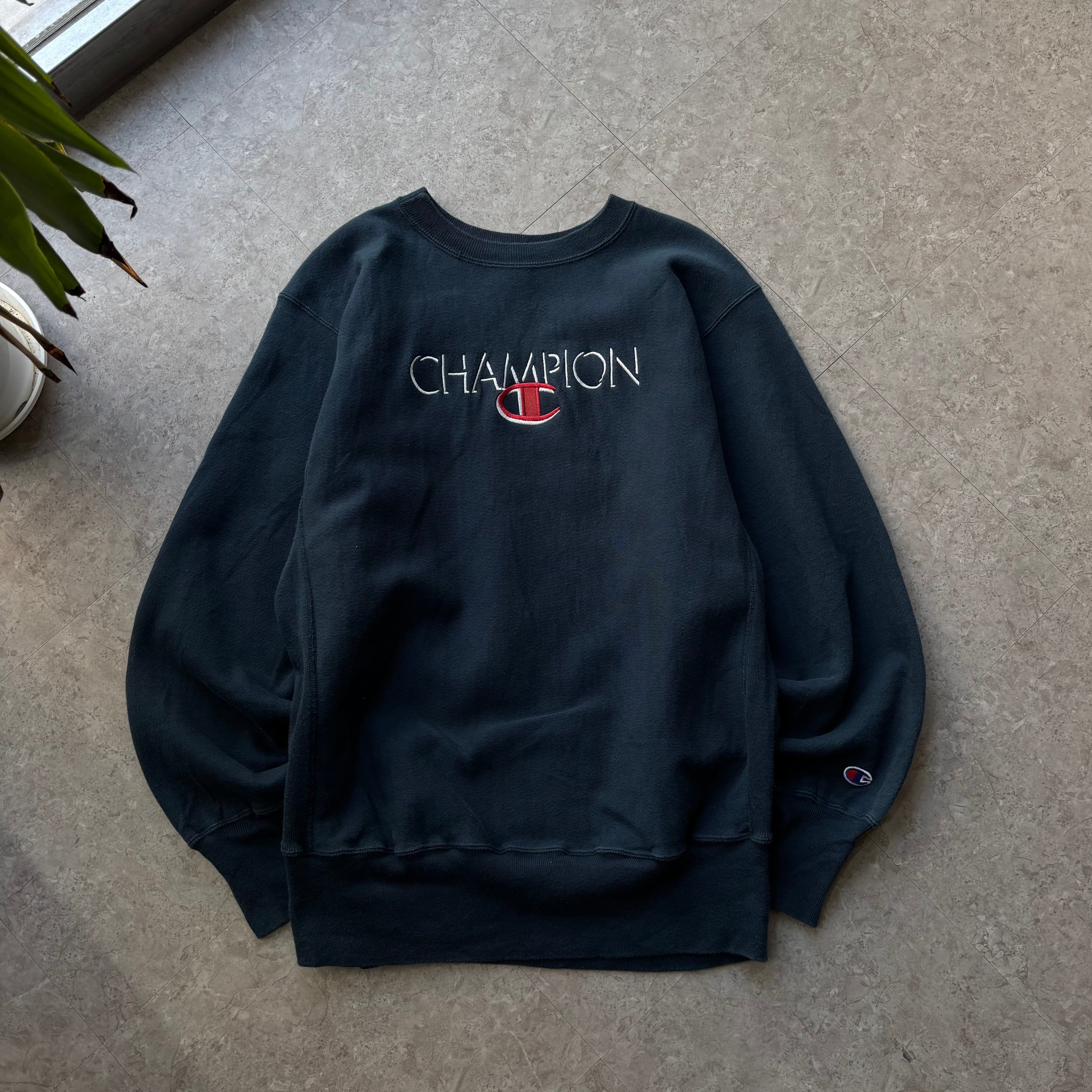 90s Champion R/W logo design sweat【仙台店】