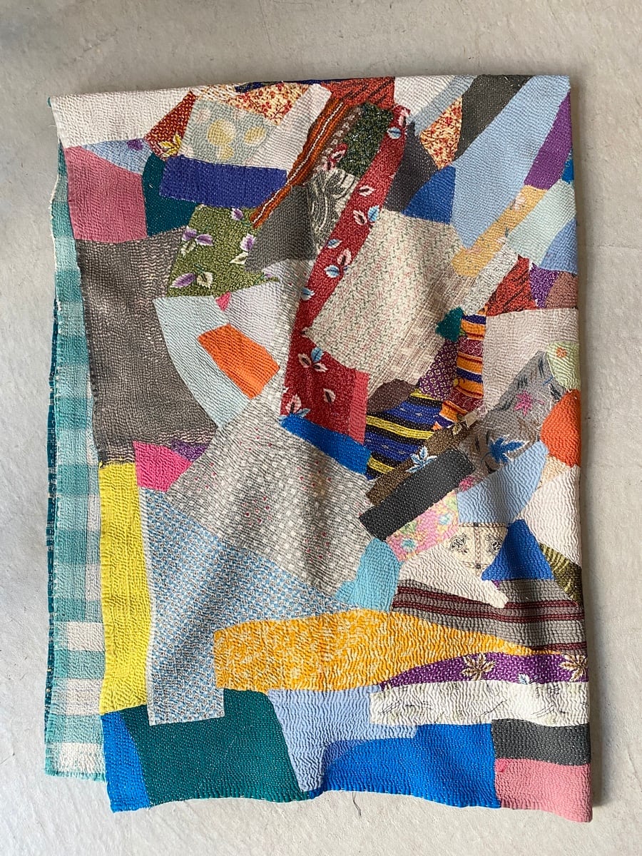 カンタ刺繍ラグ(17)