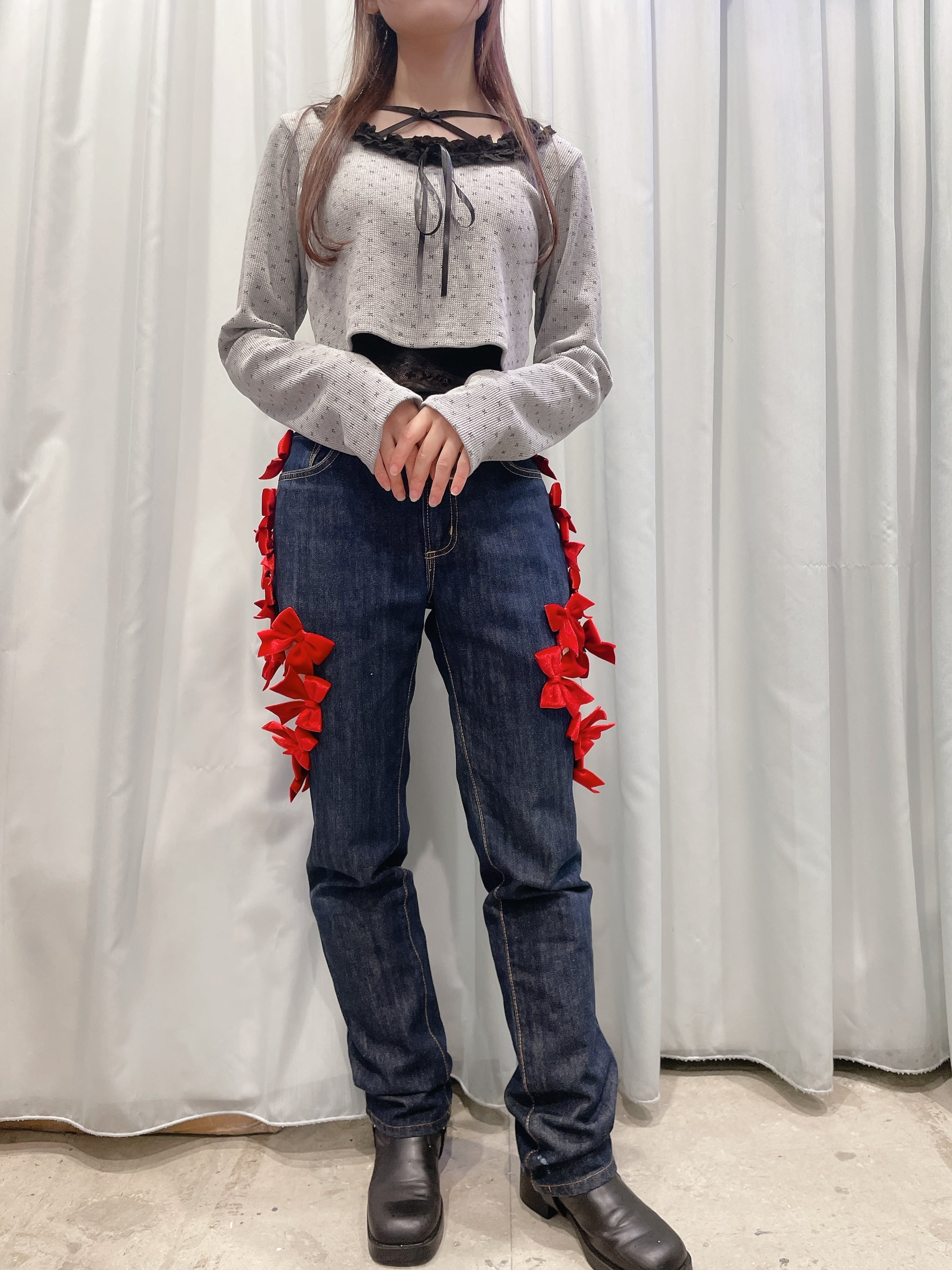 リボン付きデニムパンツ あっちゃん専用 リメイク】ベロアリボンデニムパンツ | lilLilly official webstore