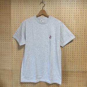 RWCHE　ONE DUDE TEE　ローチ　ワンポイント刺繍Tシャツ　アッシュ / ブラック / グリーン / ホワイト