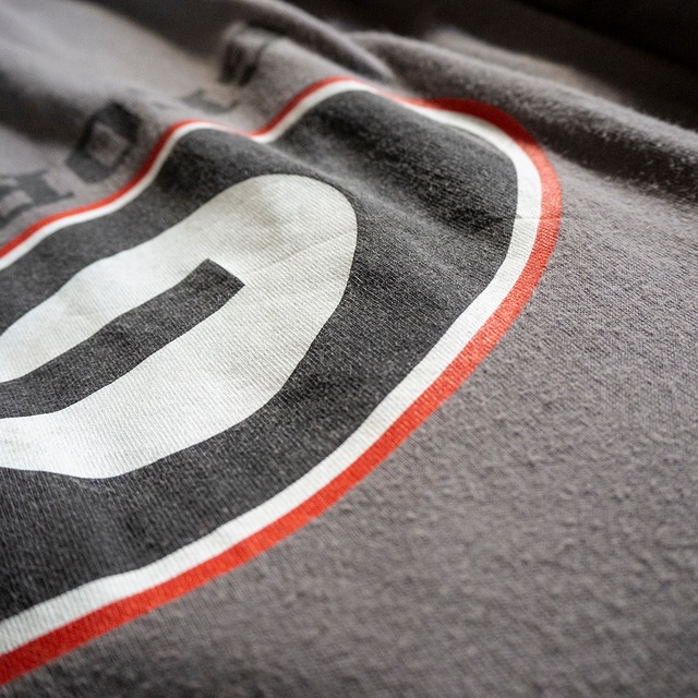 "GEORGIA university" used Bulldogs T-shirt