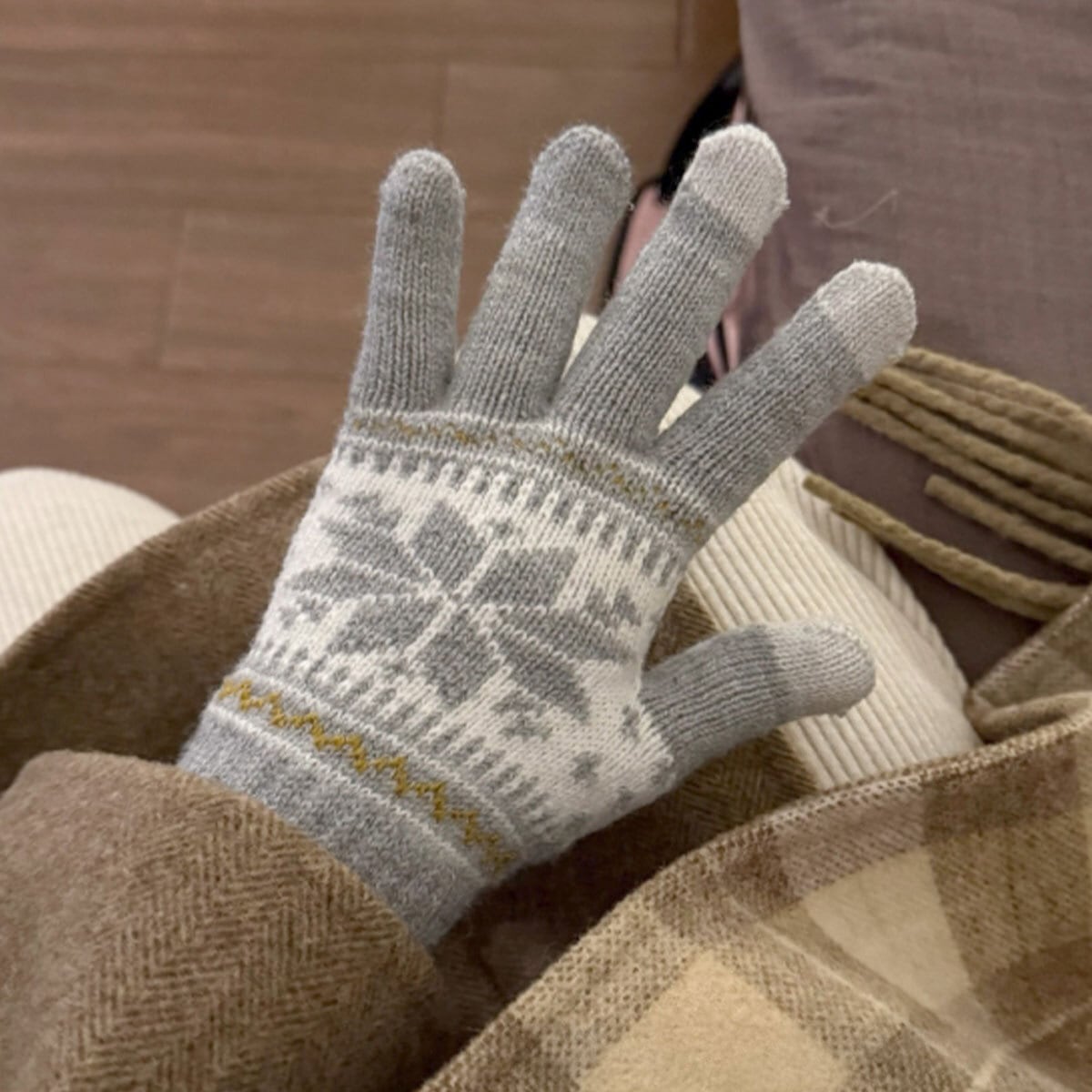 ノルディック柄 スマホ対応 手袋 レディース 秋冬 北欧風 グローブ おしゃれ 大人 かわいい きれいめ カジュアル タッチパネル対応 防寒 保温 冷え対策 通勤 通学 学生 大人可愛い 大人女子
