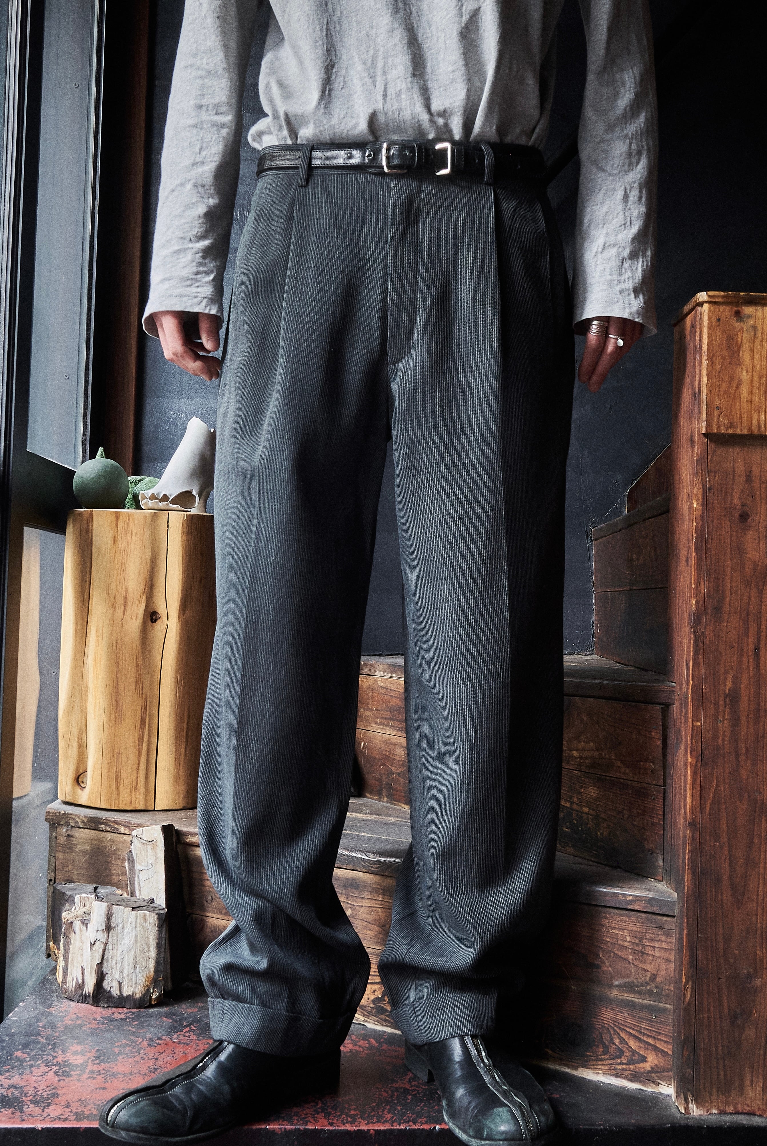 80s euro Black woven summer wool slacks | FOLLIEE.