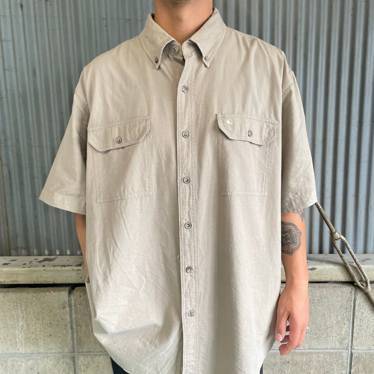 Carhartt ビッグシャツ