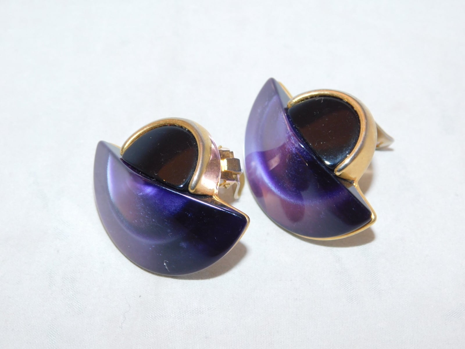 紫色の大振りイヤリング(ビンテージ) vintage earrings (Made in 春夏秋冬（しき）アンティークス