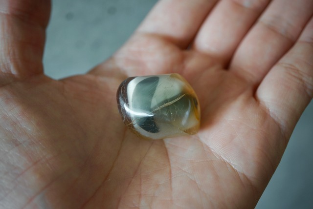 エッグ・イン・オパール Opal Egg 1681