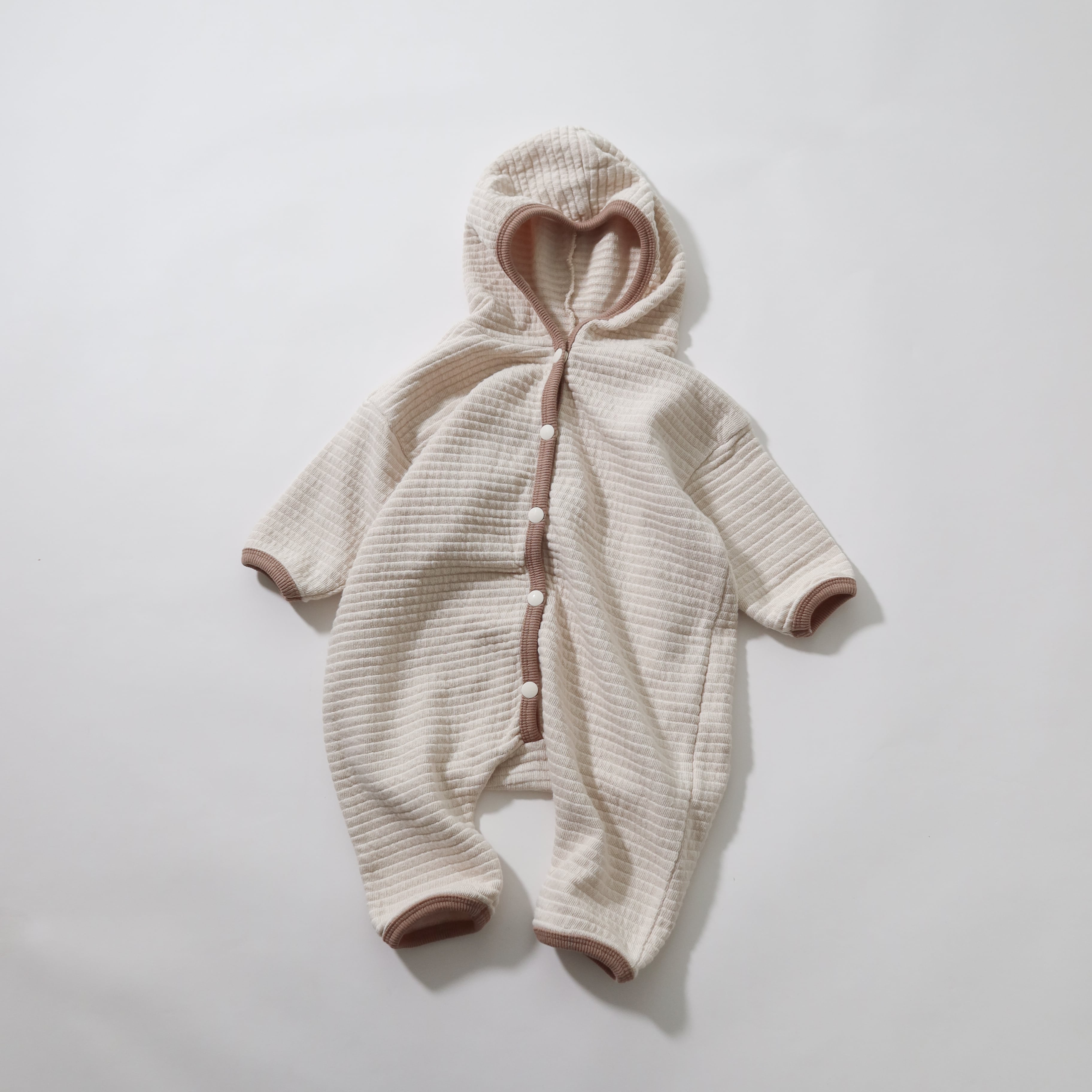 エンボスフードジャンプスーツ