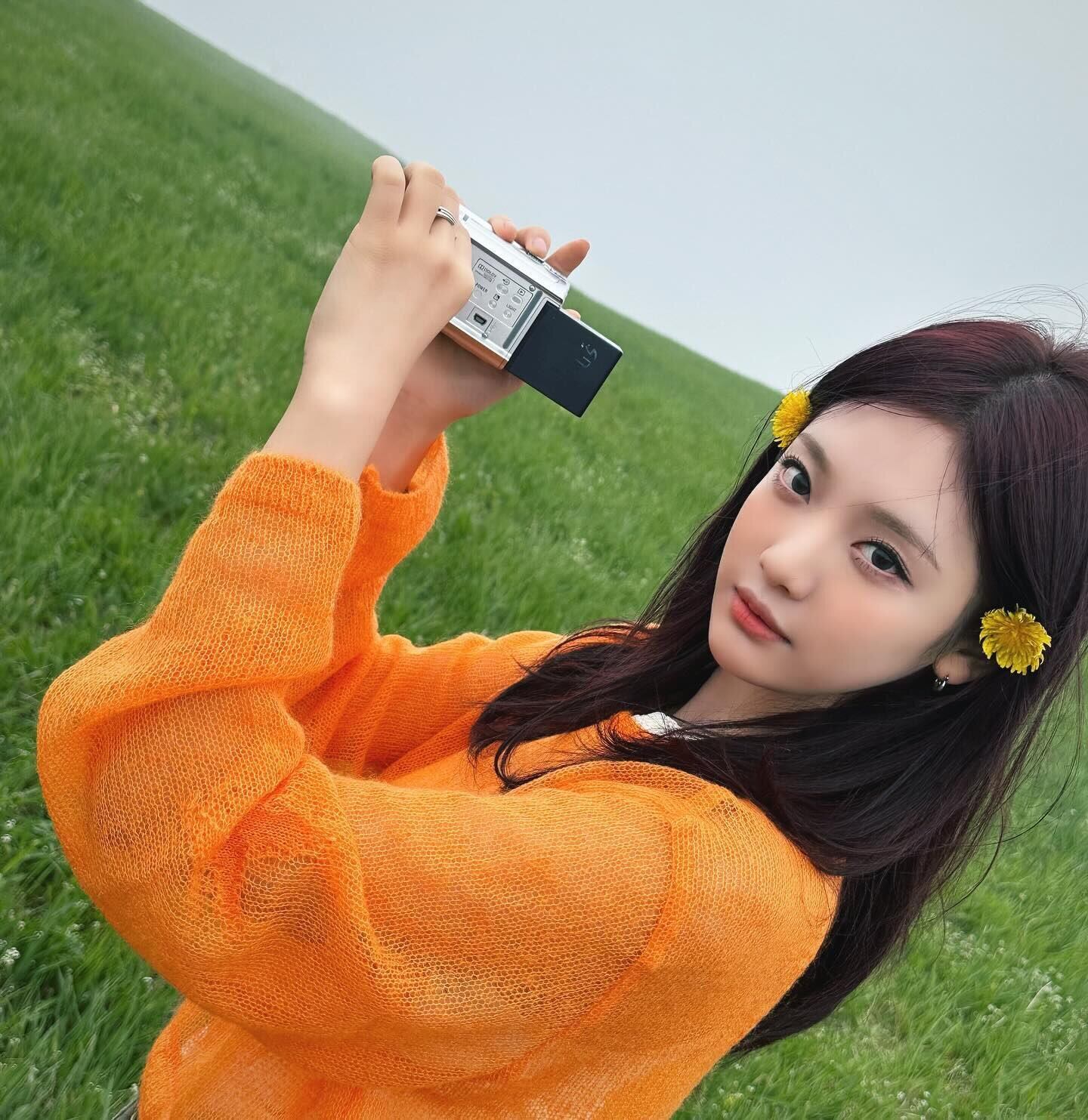 ☆aespa ニンニン 着用!!【Gyeong】Star Mohair Knit ☆aespa ニンニン 着用!!【Gyeong】Star Mohair Knit