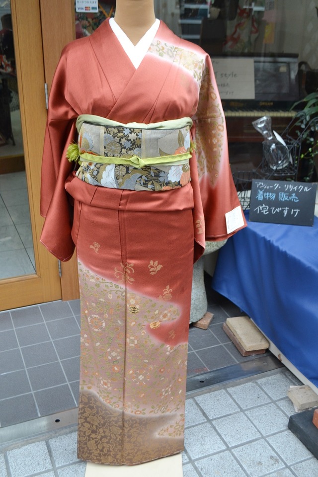 あかがね色 唐花 の 訪問着 未使用 美品 豪華 金 銀 | アンティーク