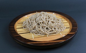 ④鳥海山麓ごっつぉ蕎麦「細」単品