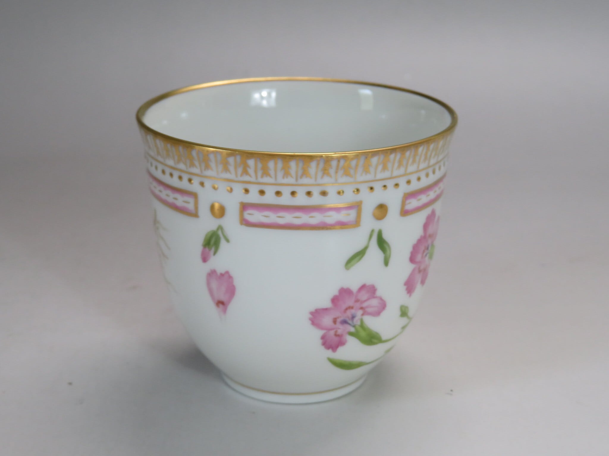 ロイヤルコペンハーゲン フローラダニカ カップ&ソーサー | crescendo