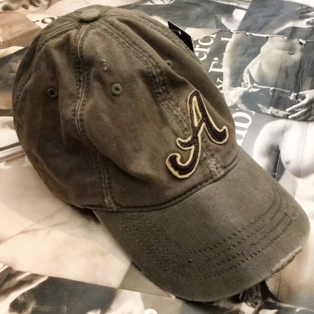 Abercrombie＆Fitch　ＣＡＰ　Ｌサイズ