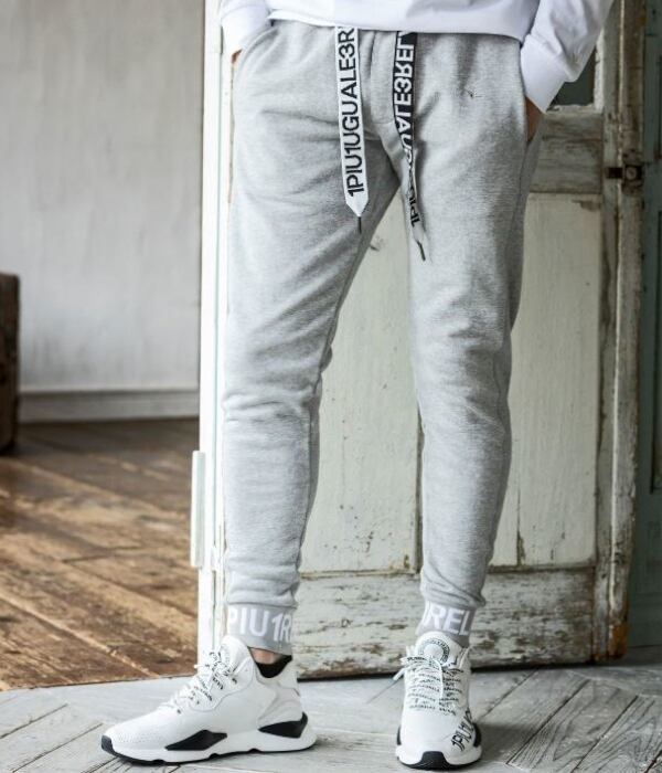 1PIU1UGUALE3 RELAX ウノピゥウノウグァーレトレ リラックス ワイド