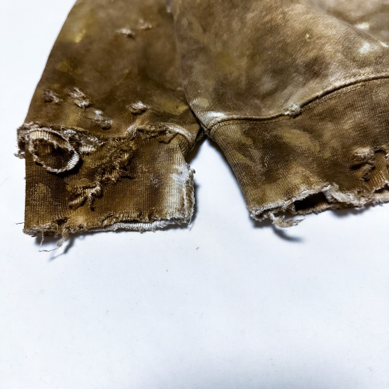 UNFINISHED GO OUT OF FASHION24129