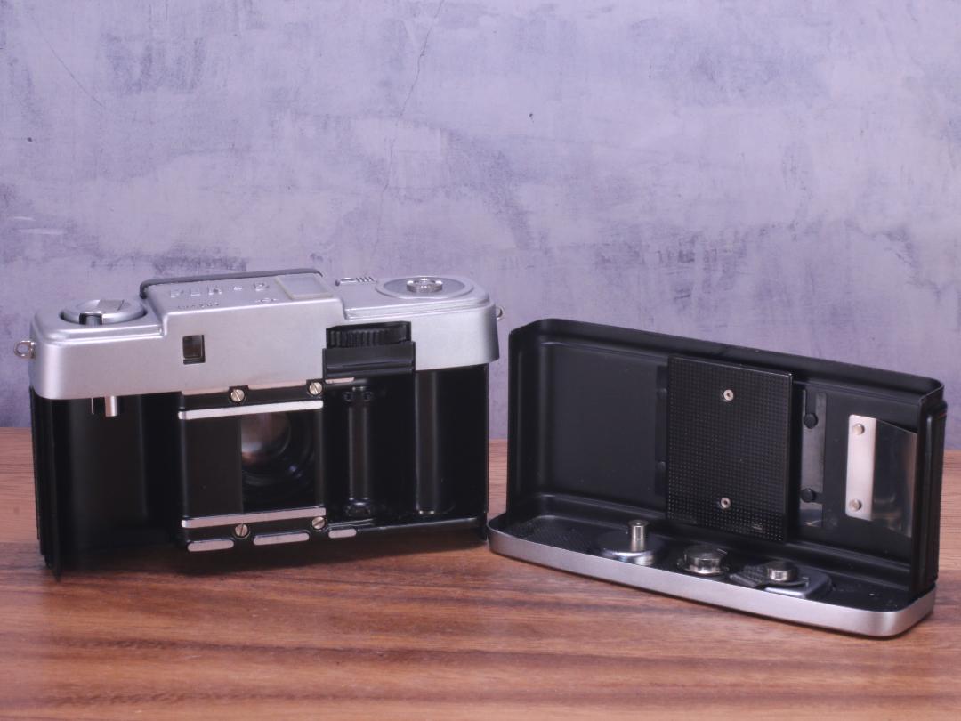 OLYMPUS PEN D | Totte Me Camera