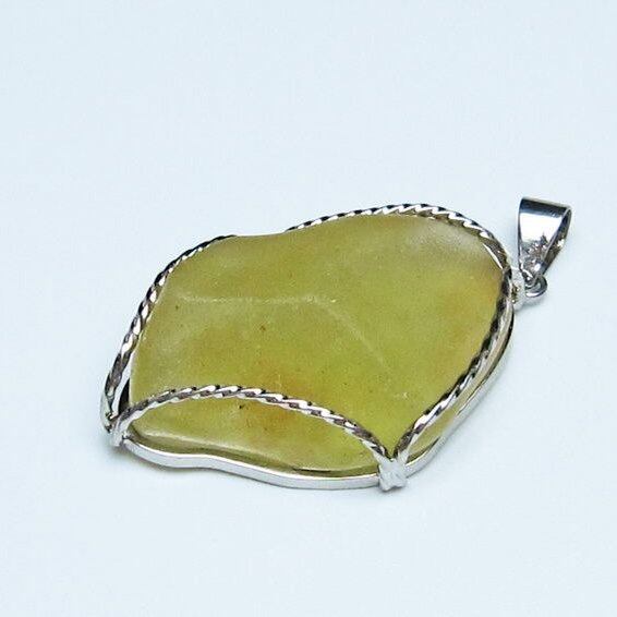 リビアングラス ペンダント 一点物 おまかせ便 112-13891