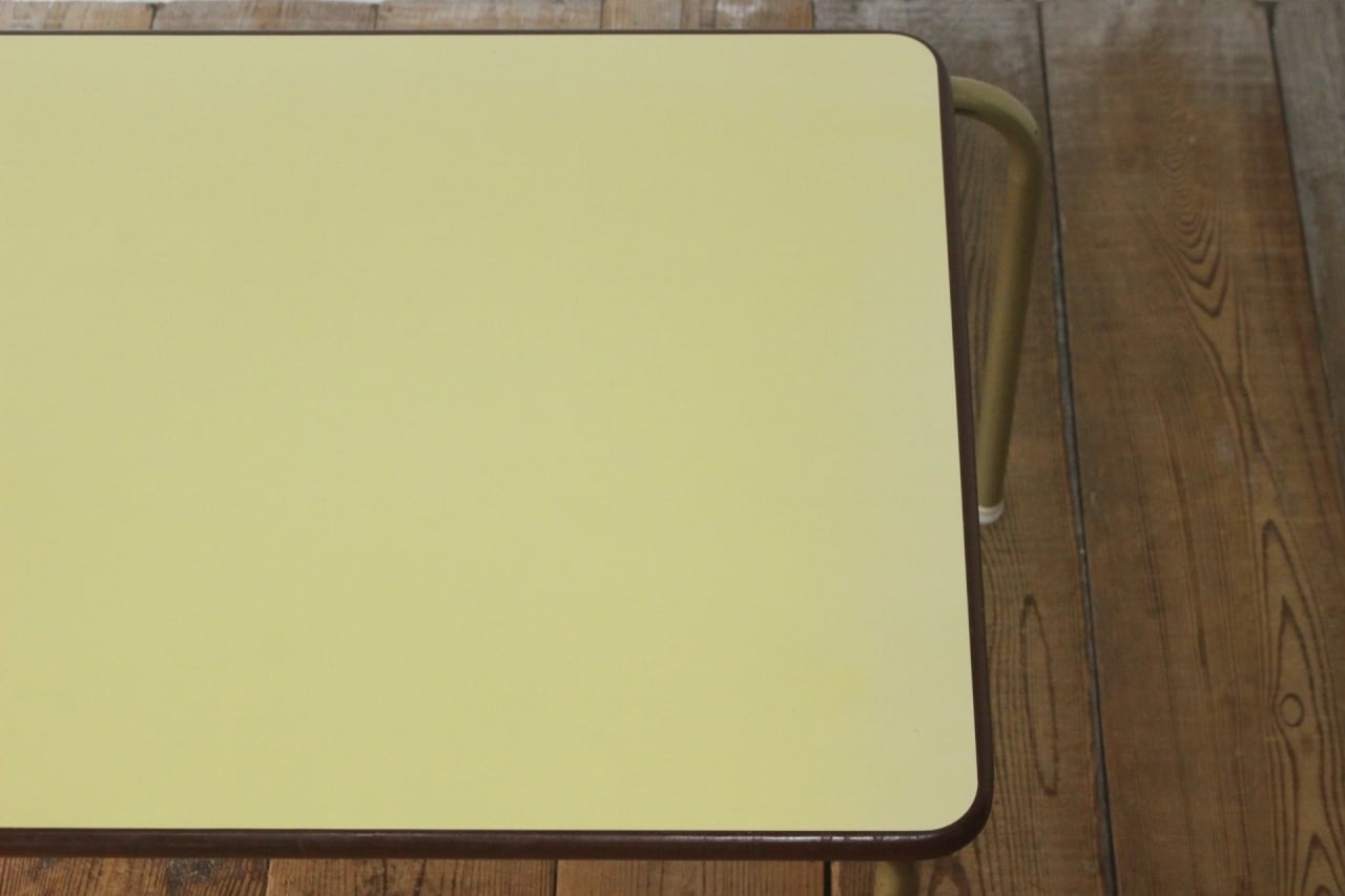 レトロ 幼稚園 センターテーブル ローテーブル 机 展示台 ディスプレイ  