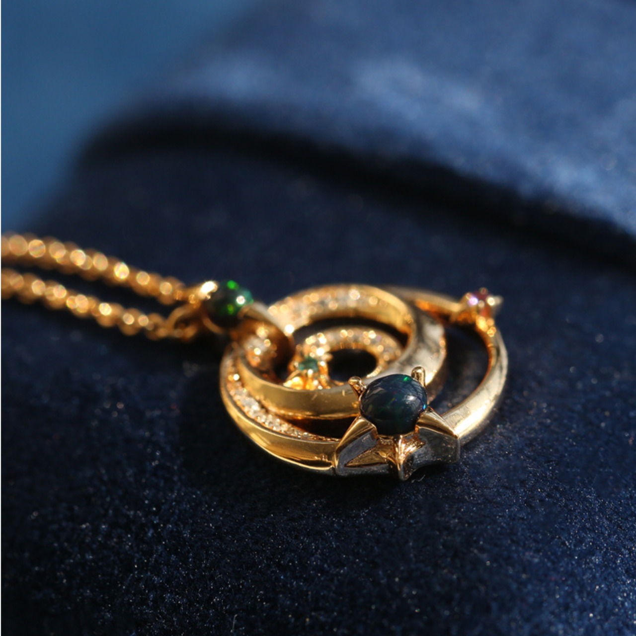 ギャラクシー　ブラックオパールネックレス　M23666