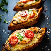 スイス産 グラスフェッド エメンタール AOP チーズ キューブ｜フレッシュカット (150g, 1cm角)｜無添加・セルロース不使用 Swiss Grass-Fed Emmental AOP Cheese Cubes | Freshly Cut | Additive-Free & Cellulose-Free