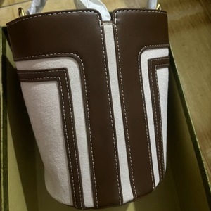 T handle  bag