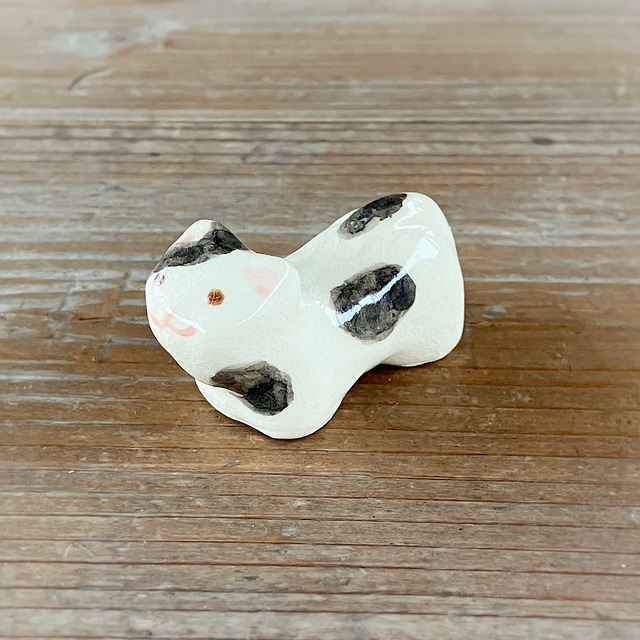 ねこ箸置き（立体）　ブチ