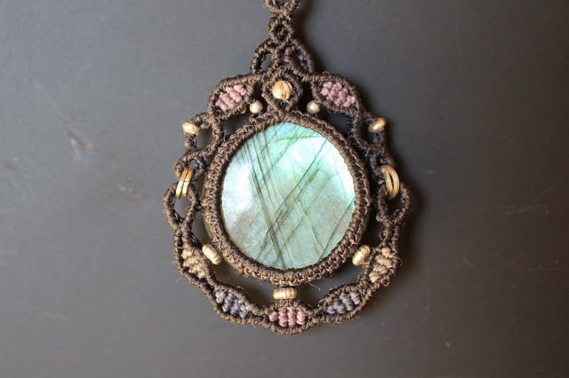 Labradorite silver925 wire micromacrame pendant