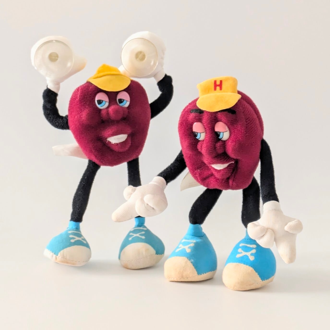 ☆ VINTAGE 1988 ☆ 【 California Raisins（カリフォルニアレーズン） 】 『 RAISIN SUCTION CUP-CONGA DANCER（レーズン・吸盤付き・コンガダンサー） 』ベンダブルぬいぐるみ / plush toy / ビンテージトイ 〚アメリカン雑貨 アメトイ〛