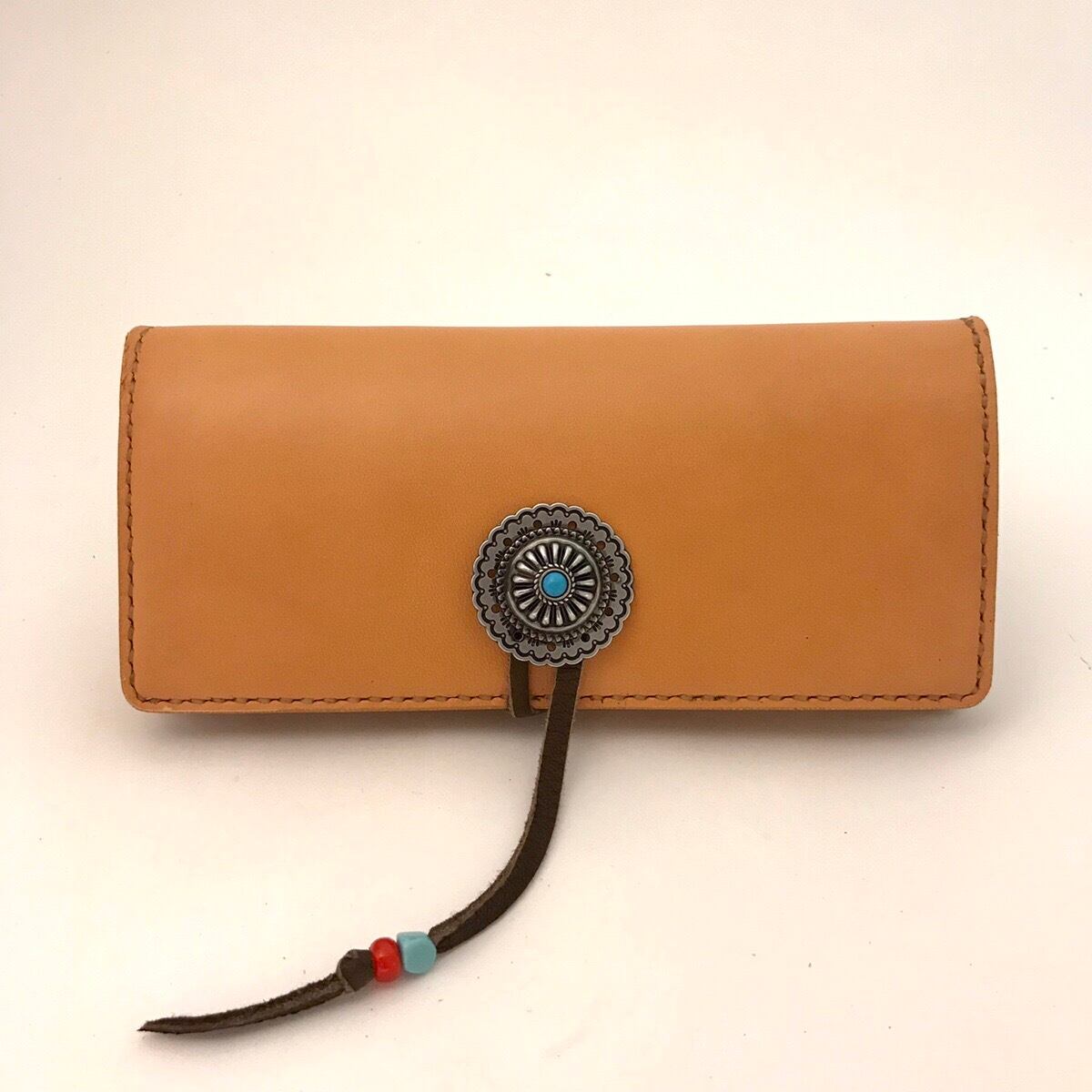 【コンチョ付き ロングウォレット/ターコイズカラー】 カービングロングウォレット・ブルーターコイズイン/コンチョ