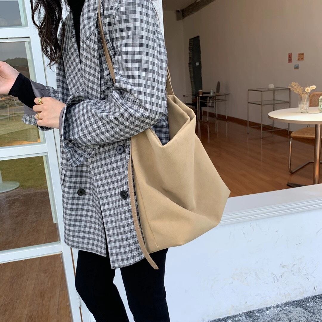 シンプルトートバッグ