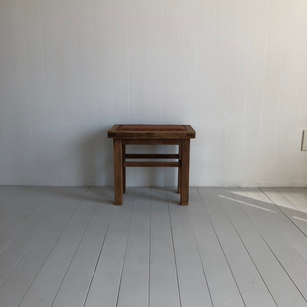 角スツール / 古道具