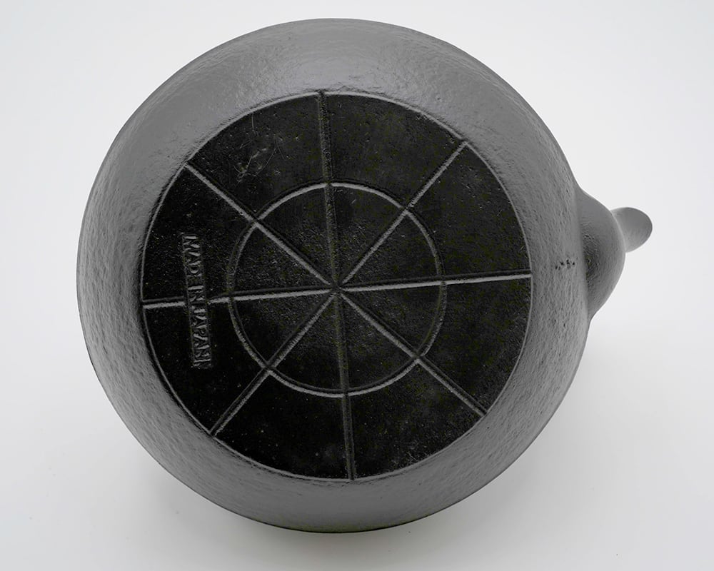 鉄瓶 丸南部型（黒）IH対応 | 砺波商店