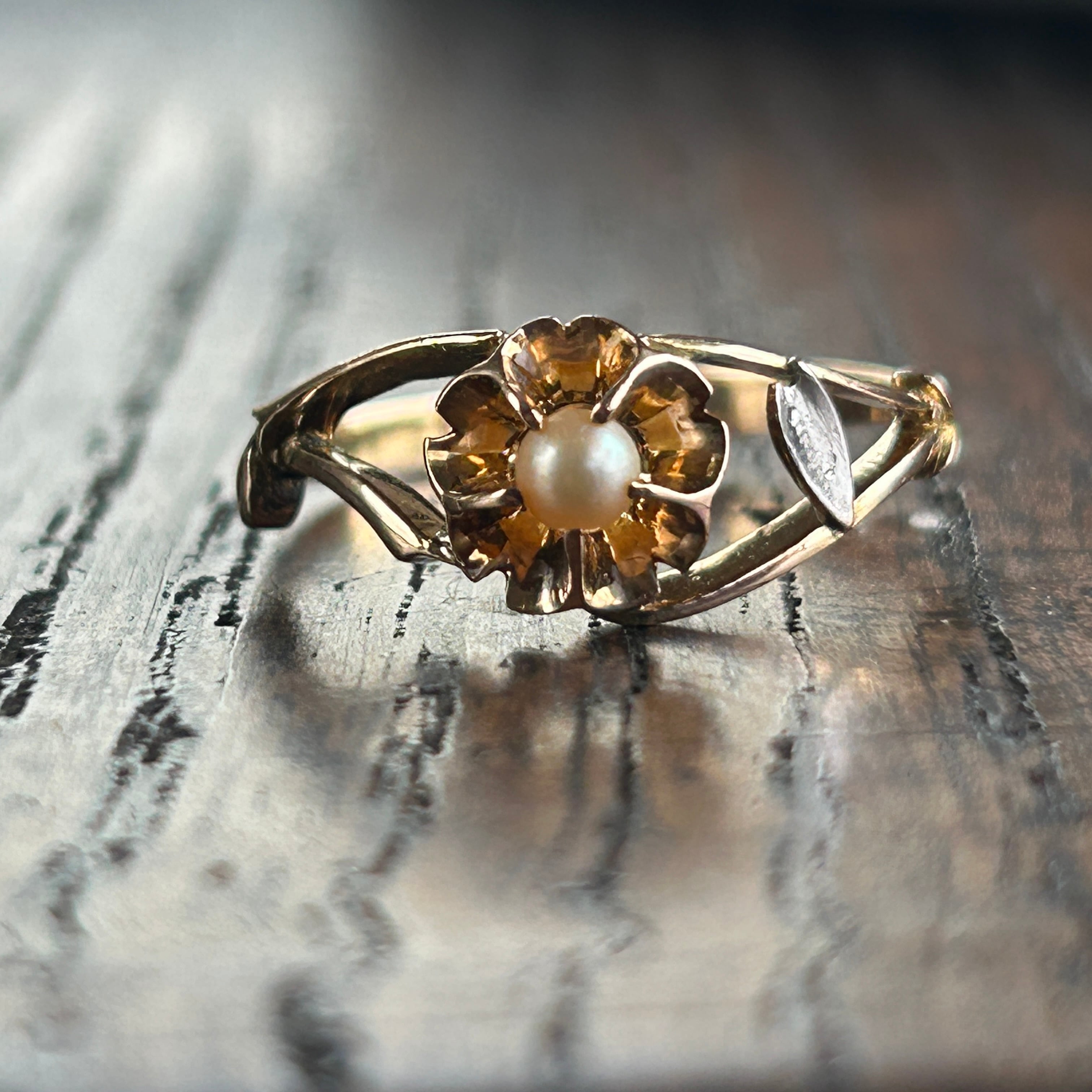 アンティーク　貴重な戦前の桜モチーフリング