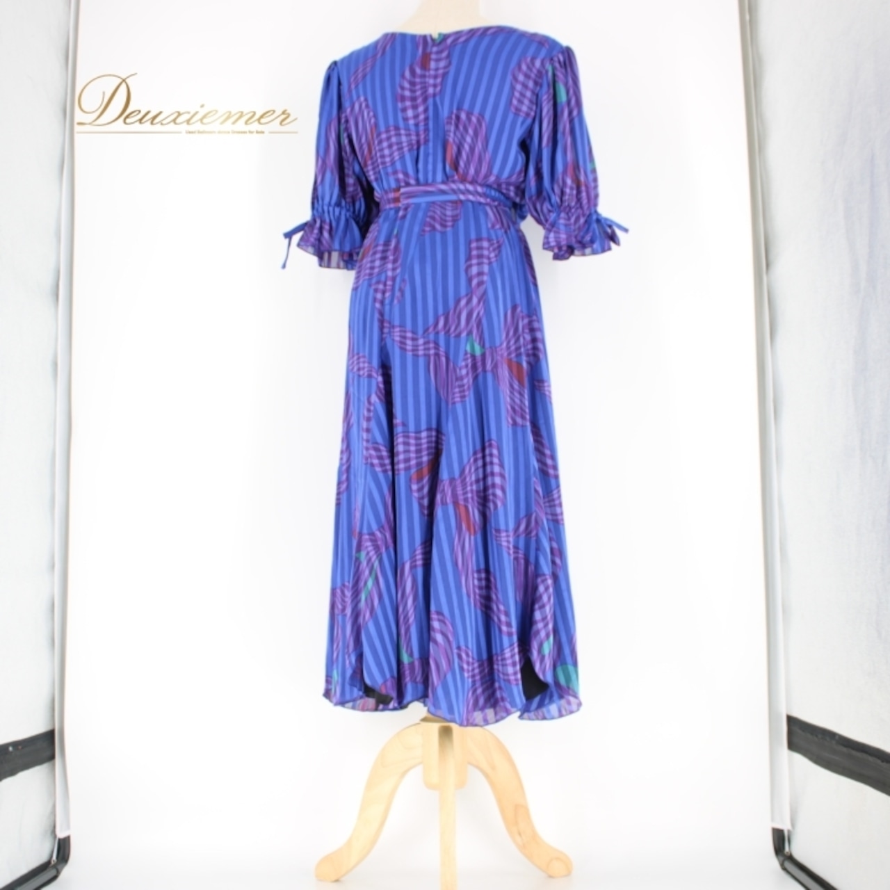 社交ダンス 衣装 スタンダード 上下セット ツーピース レッスンウェア パーティ衣装 青 紫 パープル系 Fashionα ファッション アルファ ポリエステル製 薄手 伸縮性 有り リボン付き 袖コン シャーリングデザイン 体型カバー おしゃれ 大人 女性 競技用 発表会 ダンス衣装 フォーマル 定番 上品 コーディネート 2点セット 余興用 きれいめ