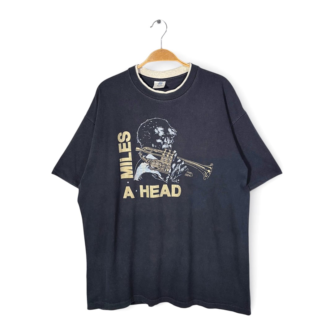 90s マイルスデイビス USA製 ヴィンテージ Tシャツ ジャズトランペッター 袖襟レイヤード仕様 ブラック MILES DAVIS A HEAD サイズXL 古着 AZ1051