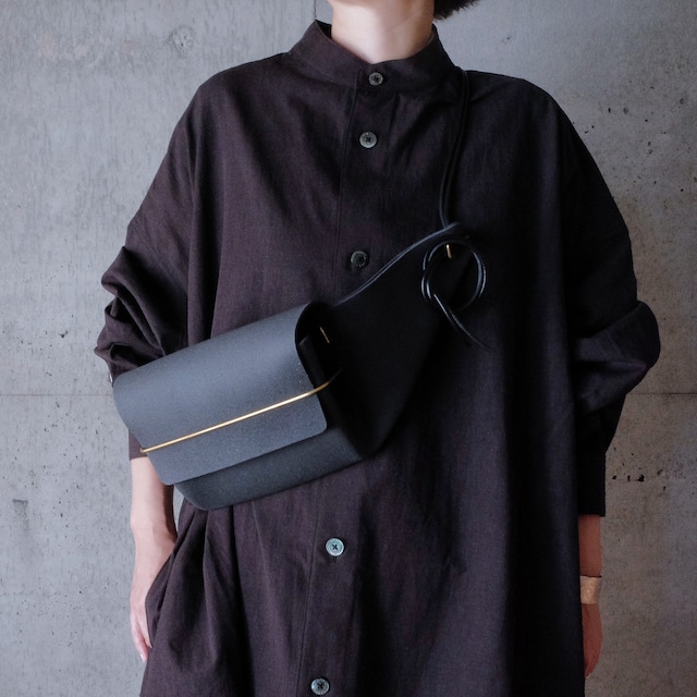 envelope. Leather waist bag [Black]