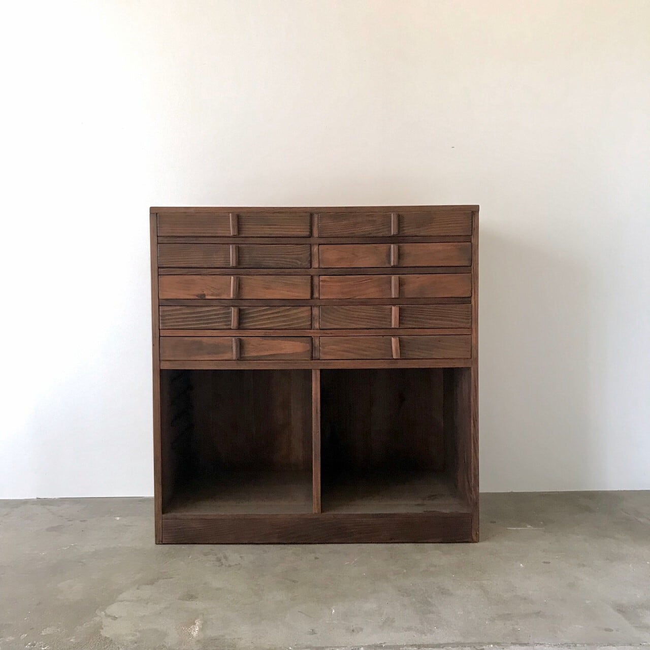 引き出し　シェルフ　古家具