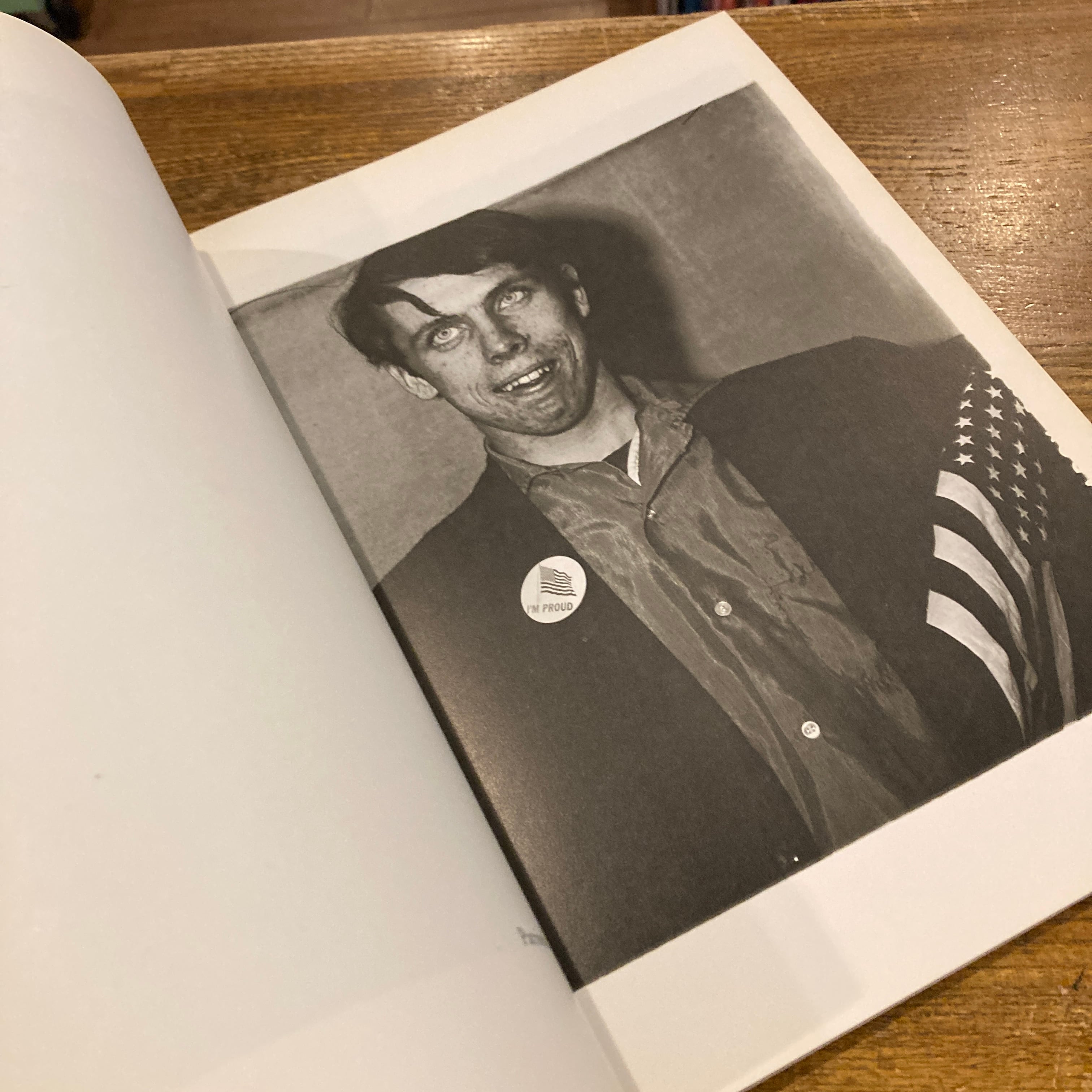 Diane Arbus : An Aperture Monograph | 百年
