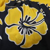 フラダンス 衣装 ワンピース ドレス Lei lani イエロー系 ハイビスカス柄 ツートーン パフスリーブ フリル ブラック系 ロングワンピース 華やか 鮮やか 派手 可愛い ハワイアン アロハ ハワイアンプリント フラ ダンス レッスン 練習