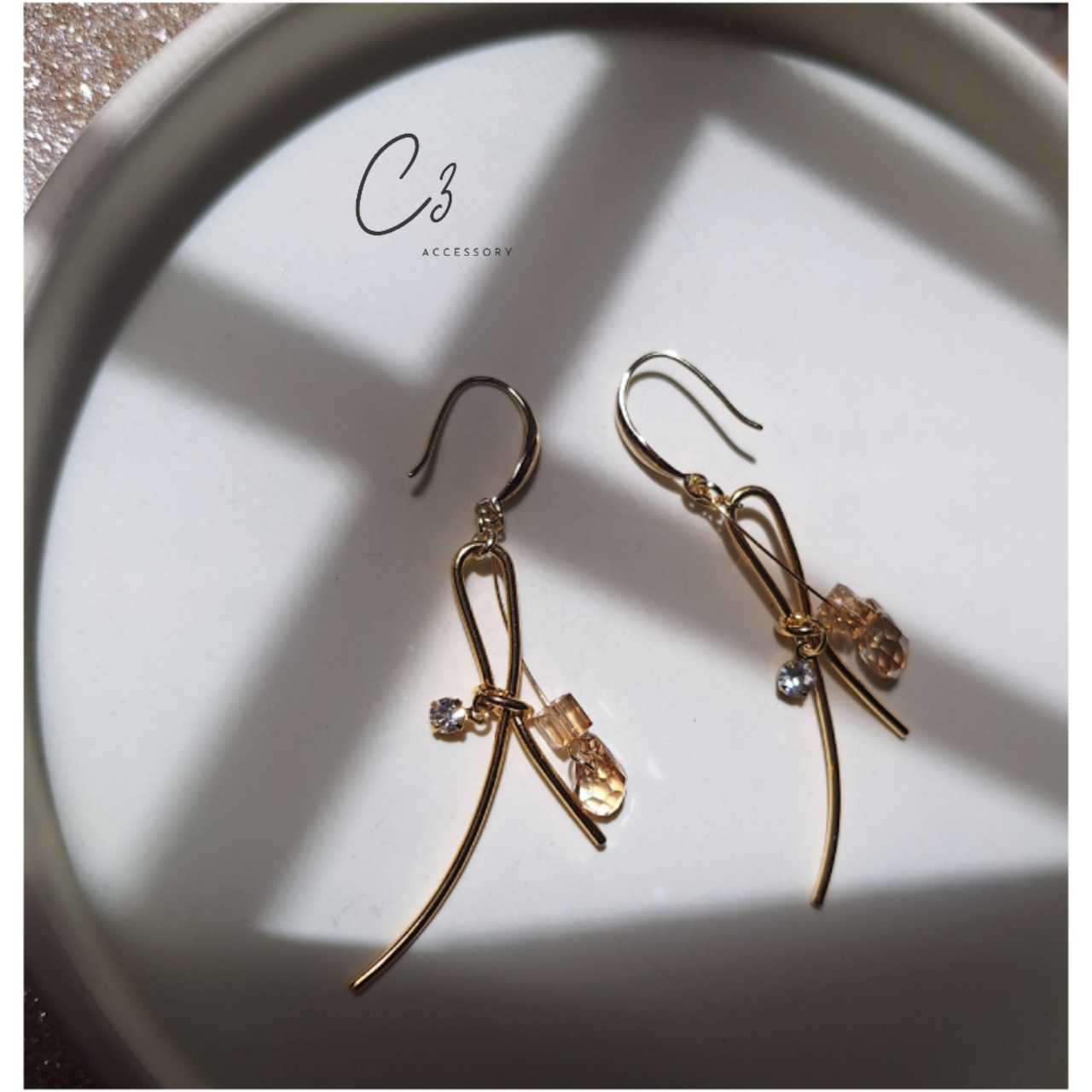 gold ribbon Pierce