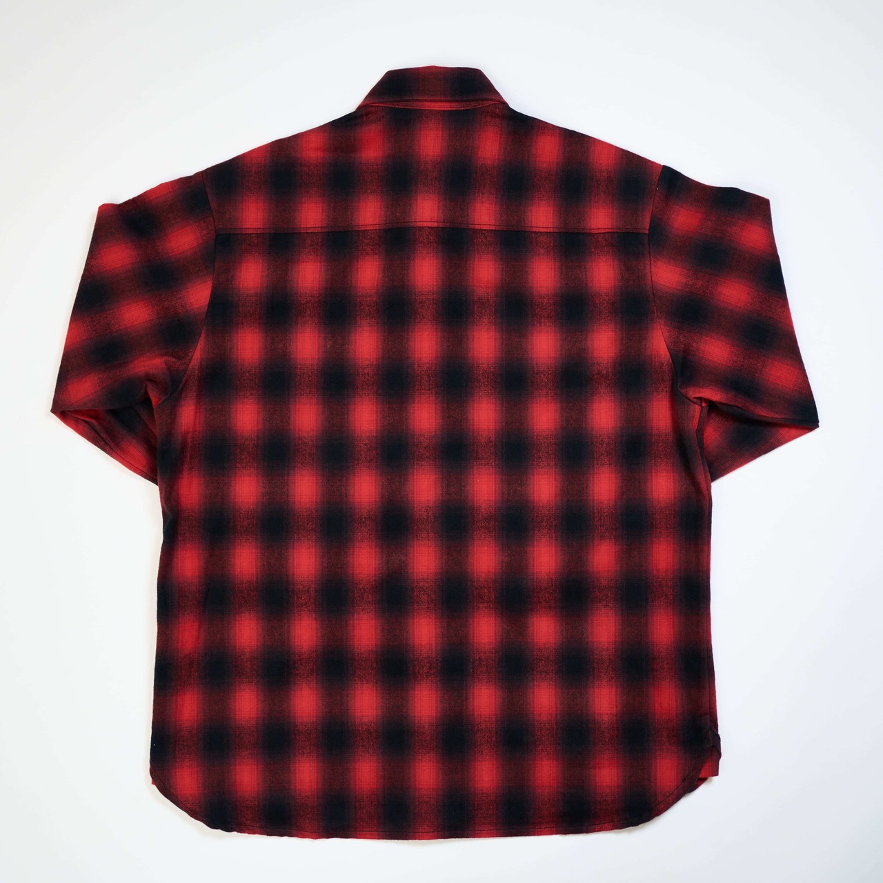 WEEKEND / LS SHIRT (ONE LOVE BUTTON) | ROUGEST | FIRSTRUST TOKYO