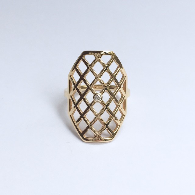 K18YG Octagon Mesh Ring with a Diamond