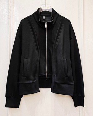 ブラックジップアップジャケット A0578